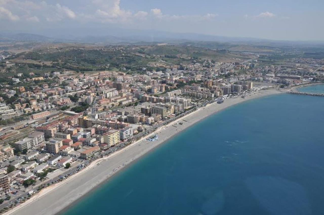 B E B Le Terrazze Sul Mare Bed and Breakfast Καταντζάρο Εξωτερικό φωτογραφία