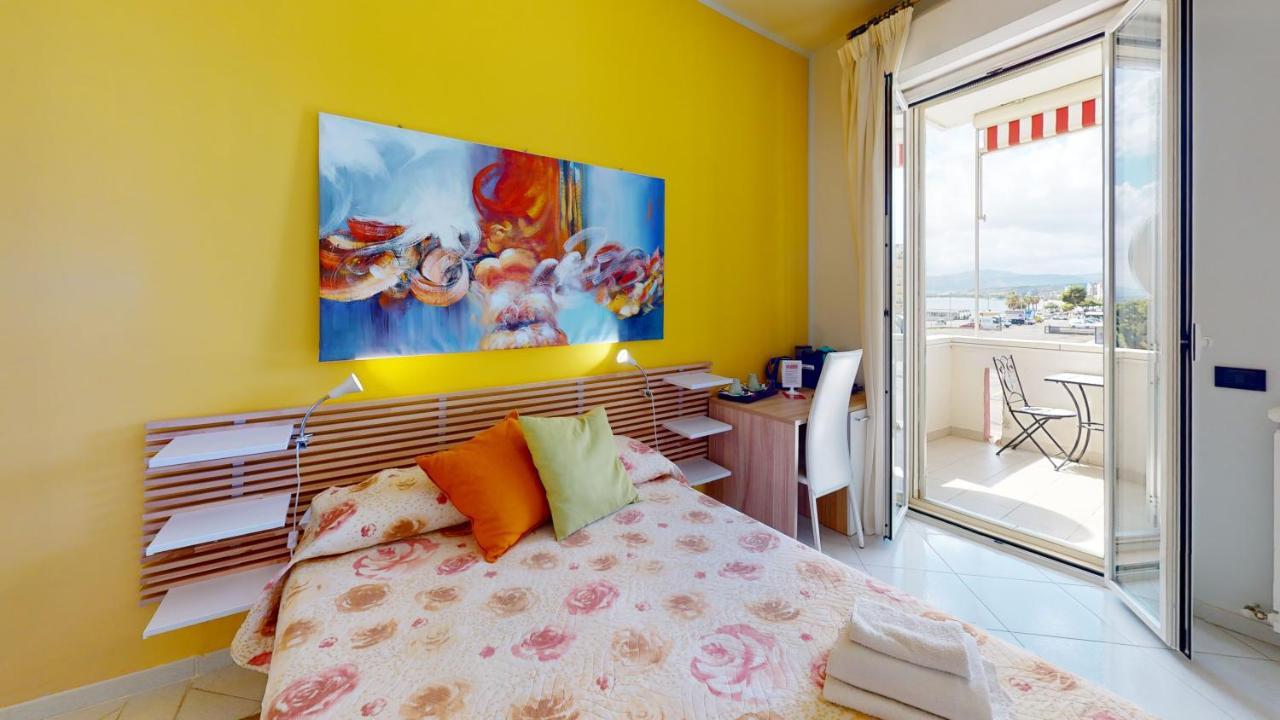 B E B Le Terrazze Sul Mare Bed and Breakfast Καταντζάρο Εξωτερικό φωτογραφία